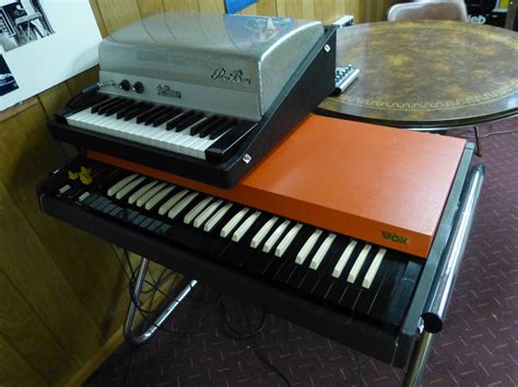 rhodes piano bass
